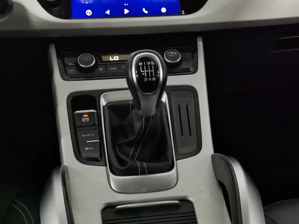 Geely Boyue — миниатюра 13