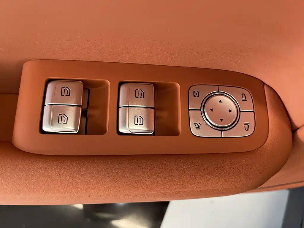 Li Auto Li L7 — миниатюра 24