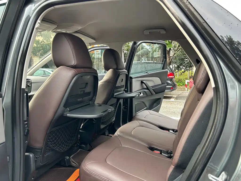 Citroen C4 Picasso — миниатюра 9