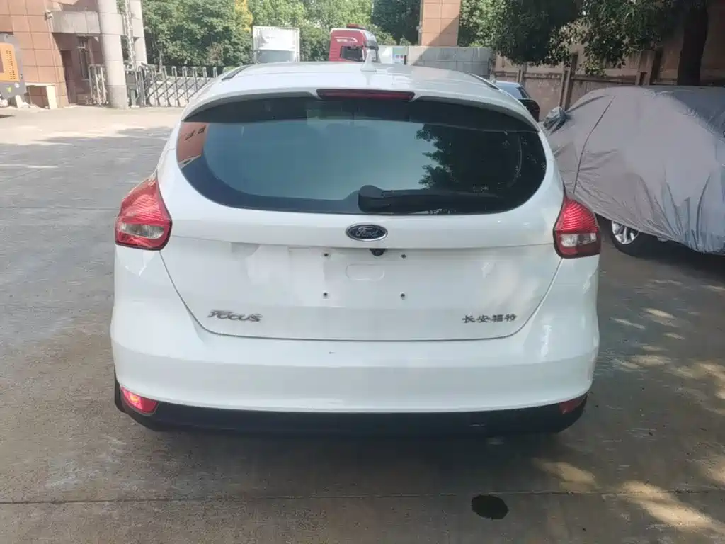 Ford Focus — миниатюра 6