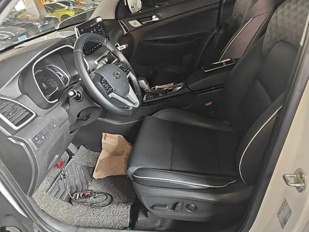 Hyundai Tucson — миниатюра 15