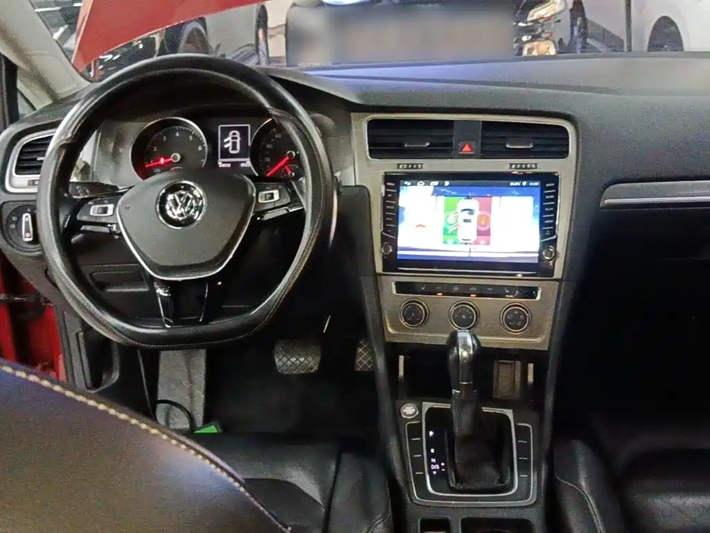 Volkswagen Golf — миниатюра 10