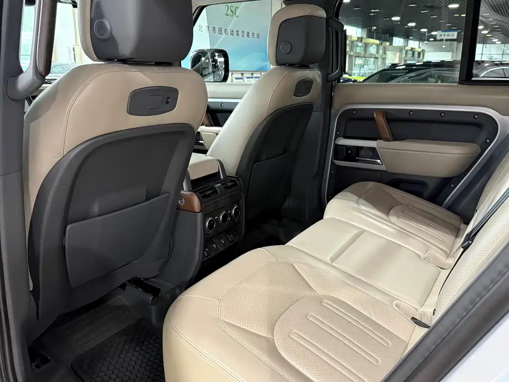 Land Rover Land Rover Defender 2021 110 P400