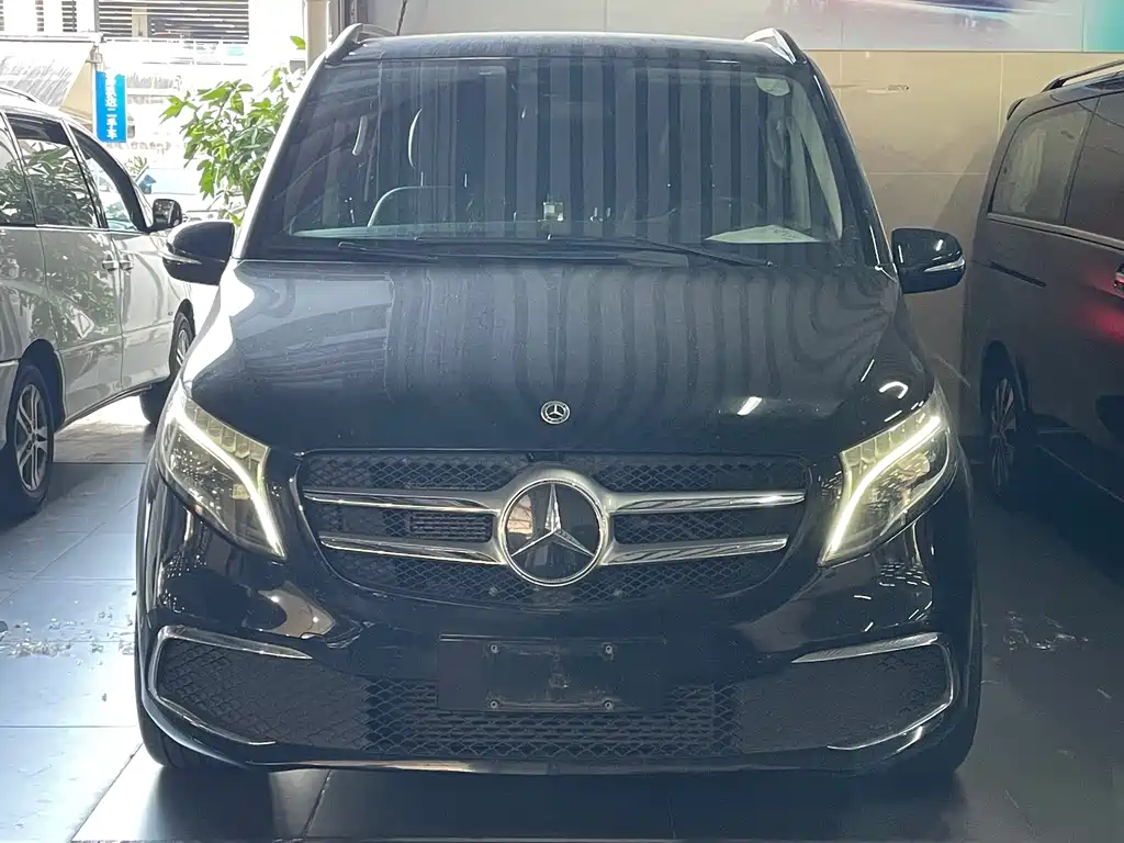 MERCEDES-BENZ V CLASS