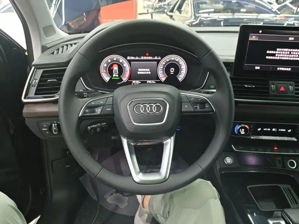 Audi Q5L — миниатюра 11
