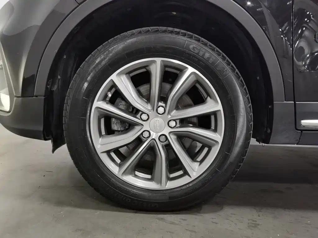 Geely Boyue — миниатюра 17