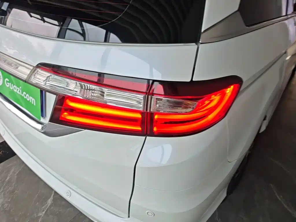 Honda Odyssey — миниатюра 8