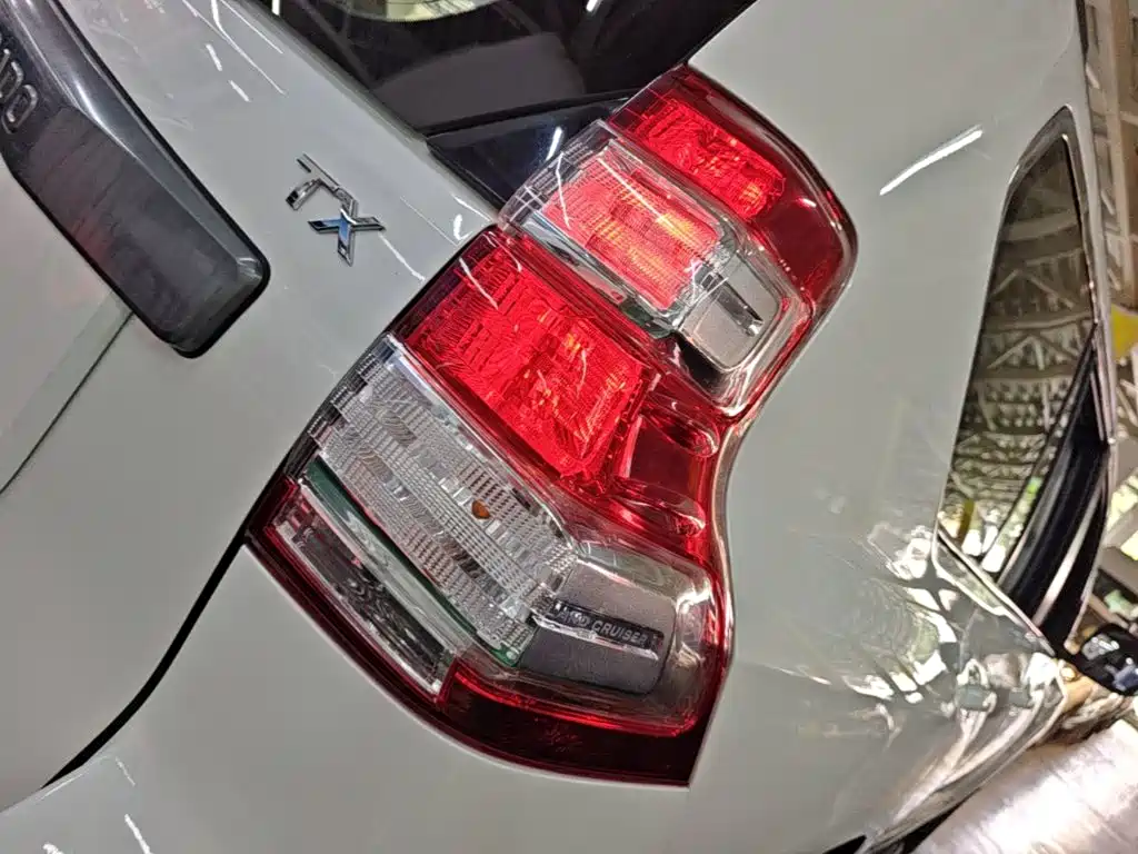 Toyota Prado — миниатюра 8