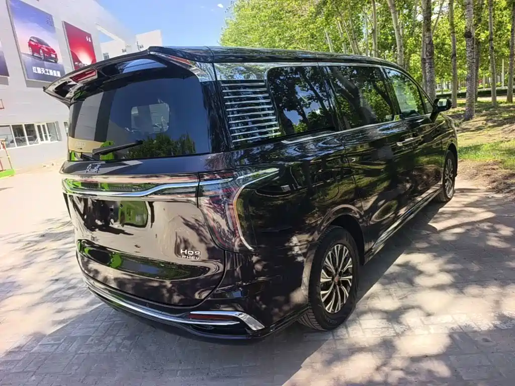 Hongqi HQ9 PHEV 2024 2.0T