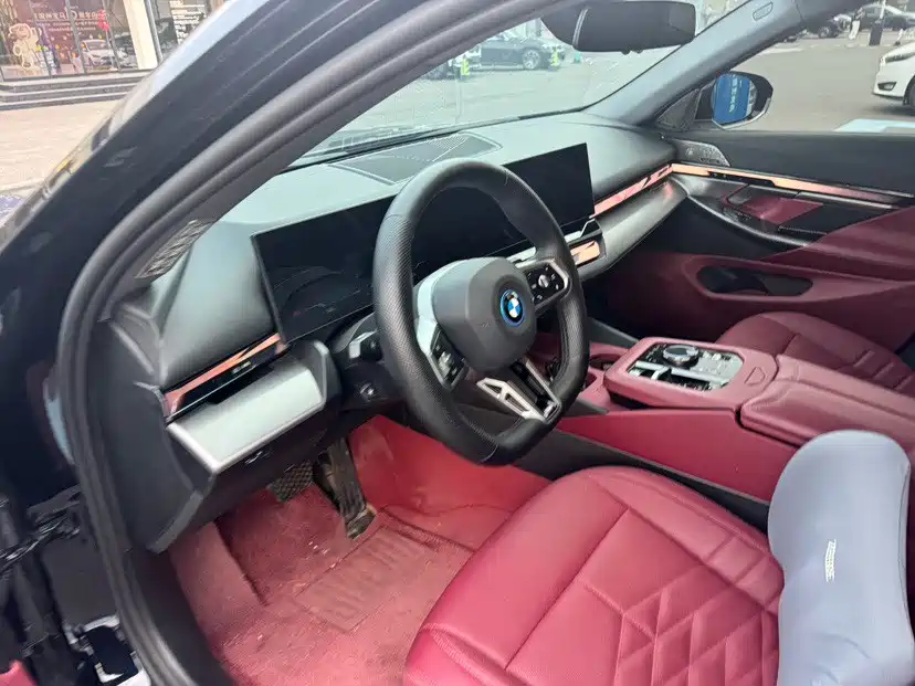 BMW i5 — миниатюра 5