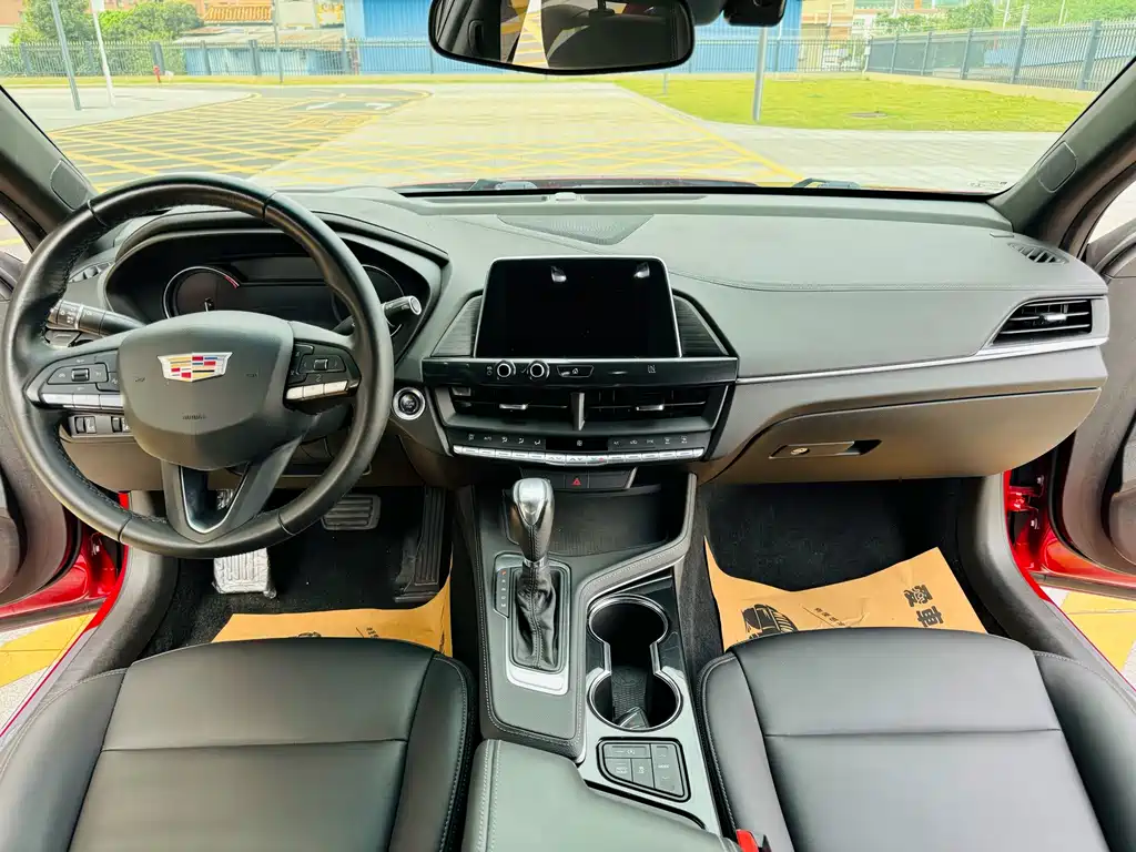 Cadillac CT4 — миниатюра 6