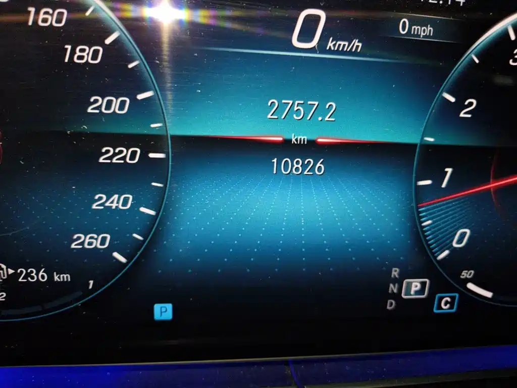 Mercedes-Benz E-Class — миниатюра 8