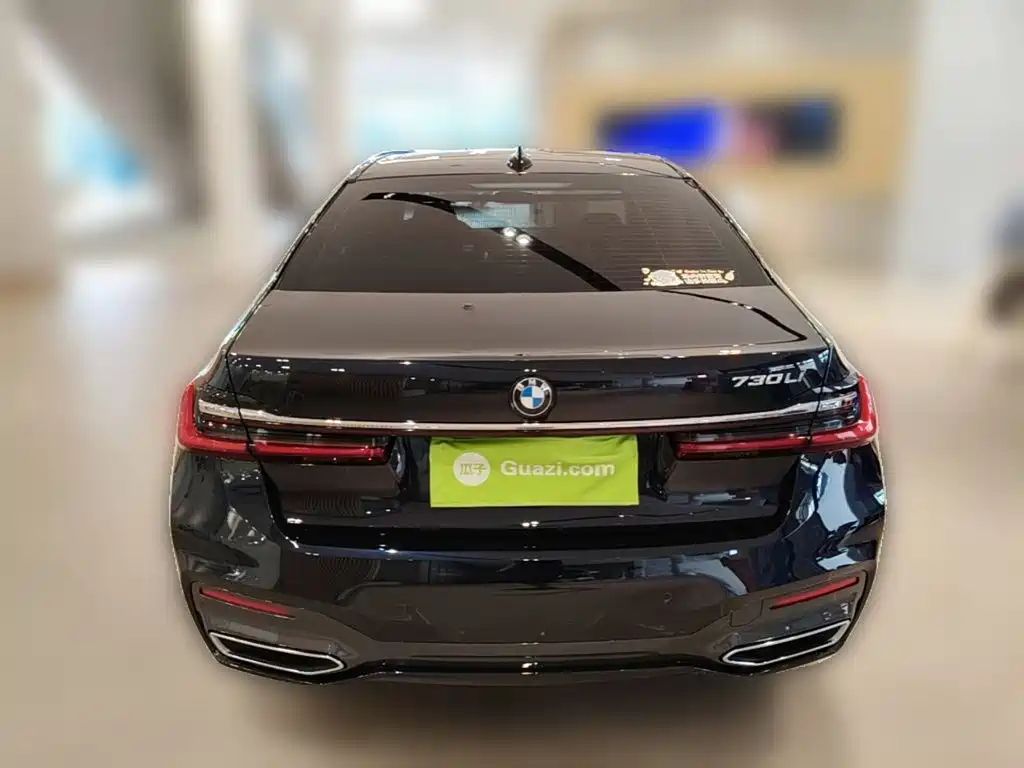 BMW 7 Series — миниатюра 8