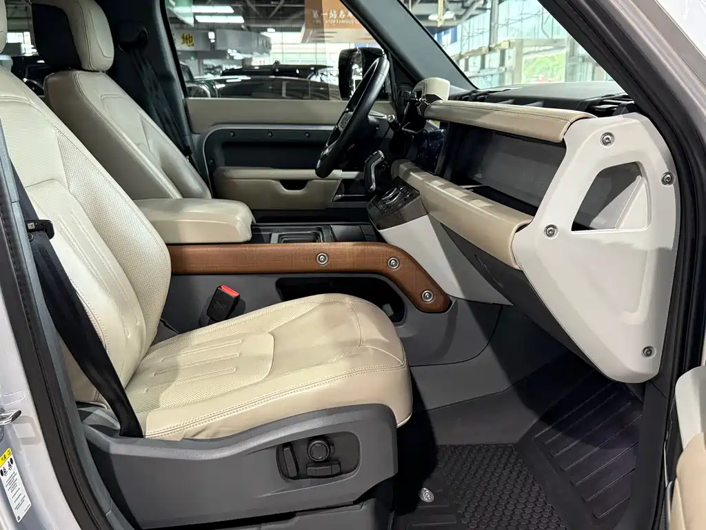 Land Rover Land Rover Defender 2021 110 P400