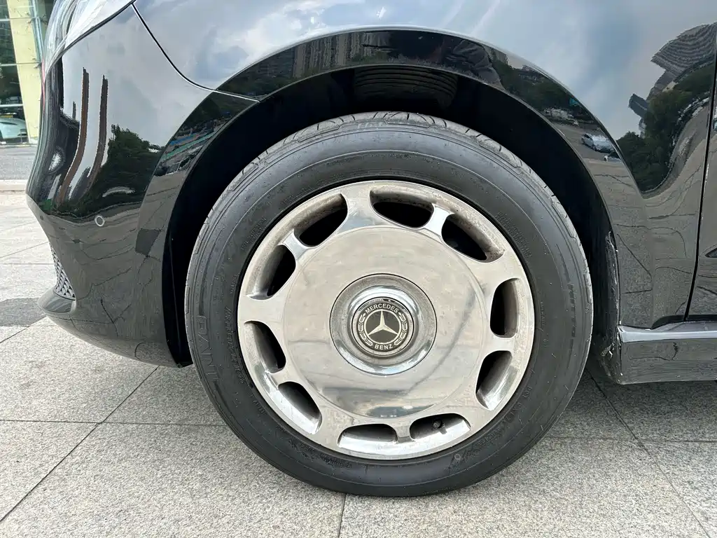 Mercedes-Benz V-Class — миниатюра 7