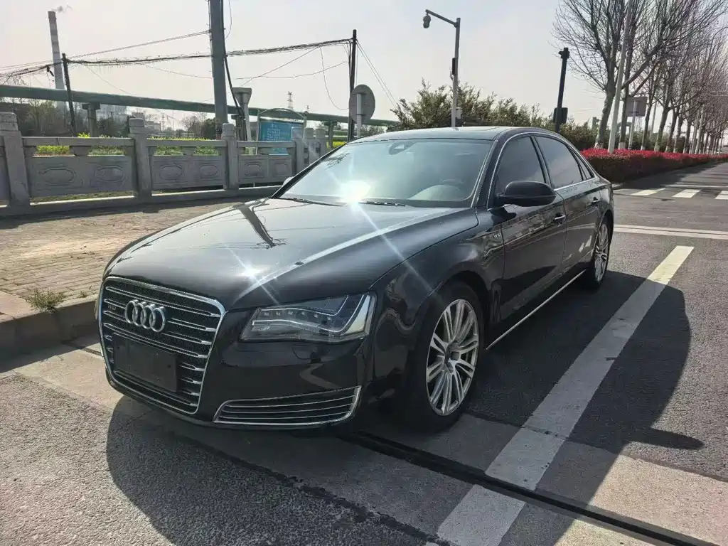Audi A8 2014