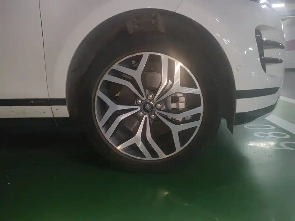 Land Rover Evoque — миниатюра 8