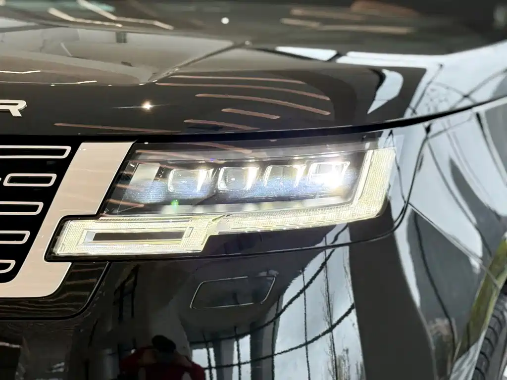 Land Rover Range Rover — миниатюра 22