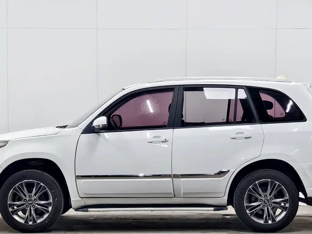 Chery Tiggo 3 3 2015 1.6L MT Sport
