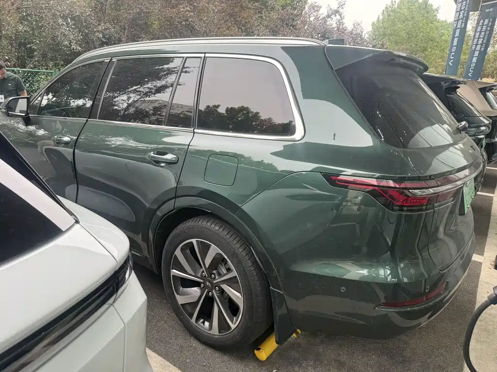 Li Auto Li ONE — миниатюра 2