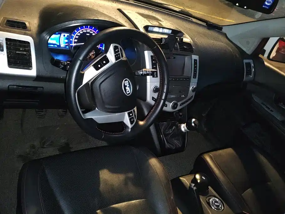 BYD S6 — миниатюра 12