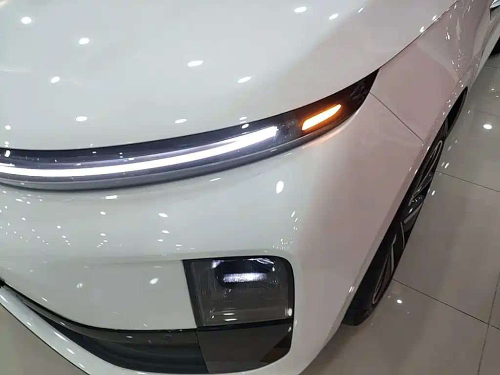 Li Auto Li L6 — миниатюра 24