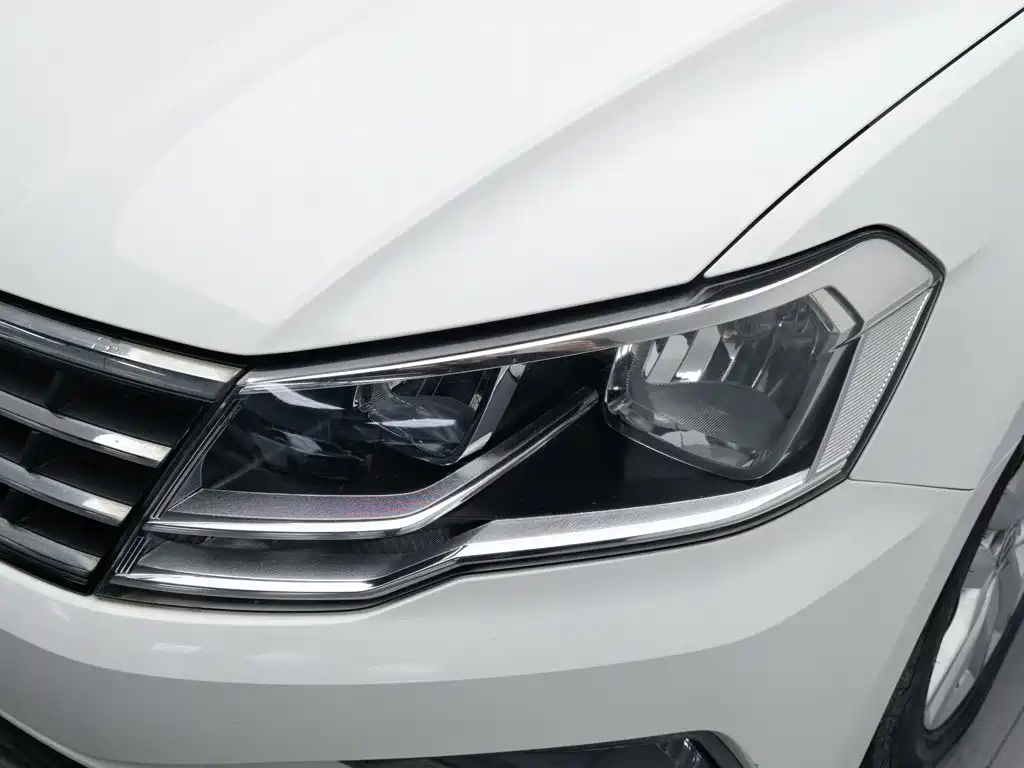 Volkswagen Jetta — миниатюра 7