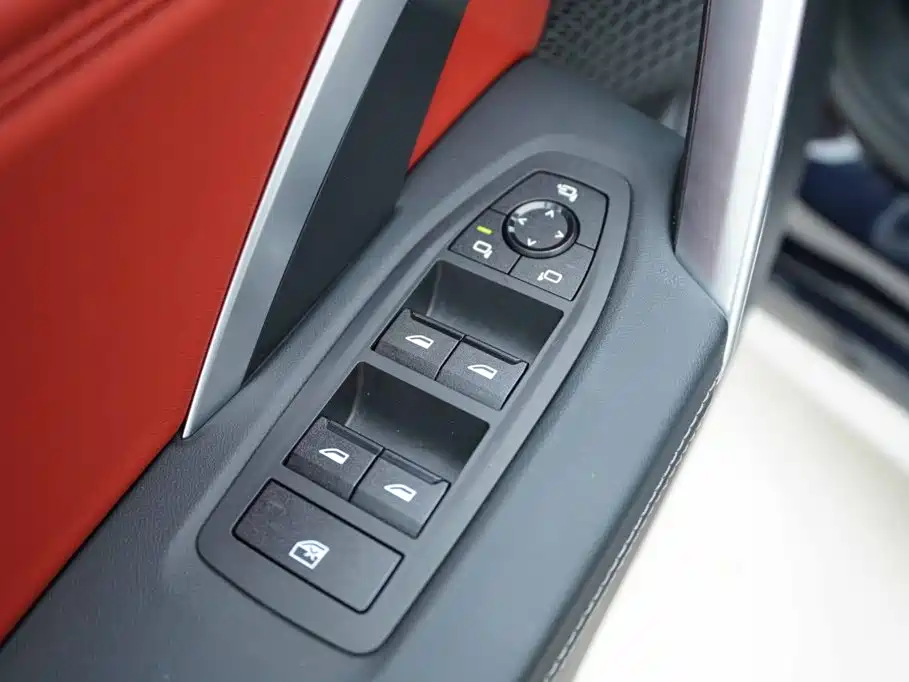 BMW X1 — миниатюра 9