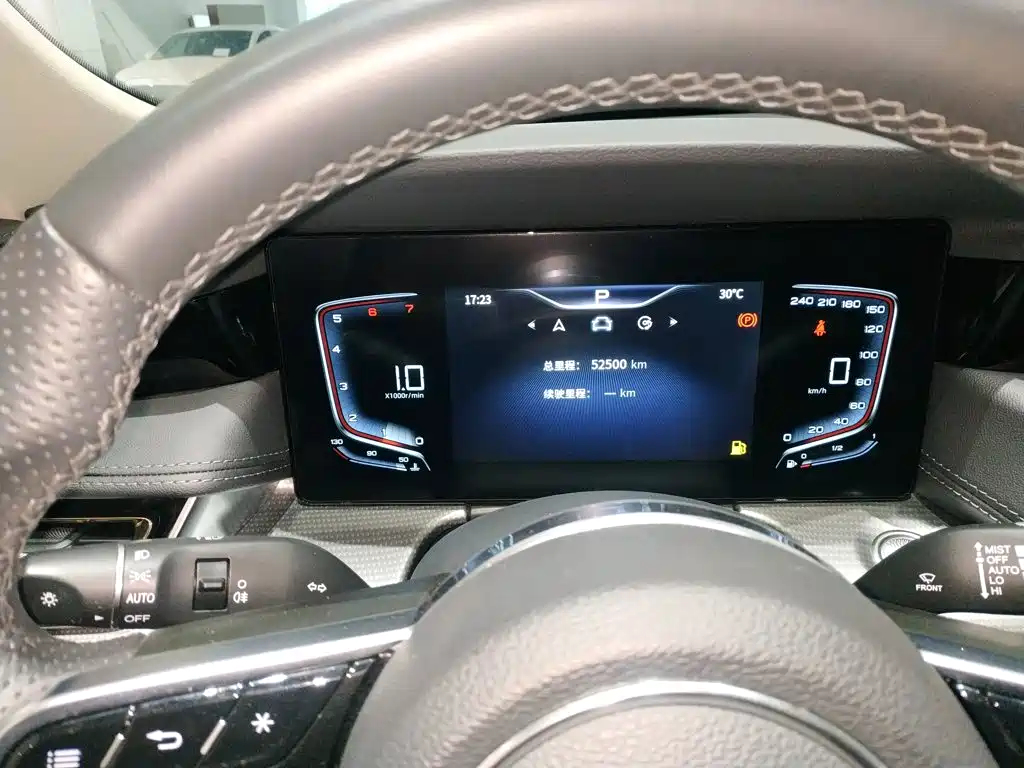 Hongqi Hongqi H5 — миниатюра 12