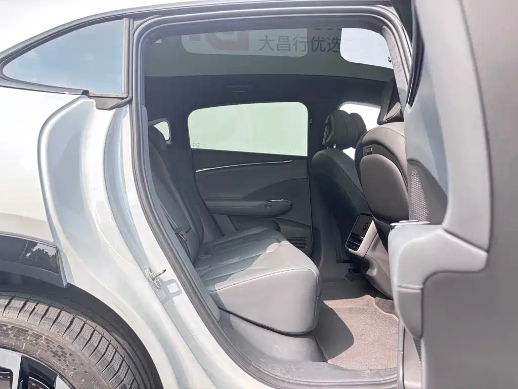 XPeng G7 — миниатюра 8