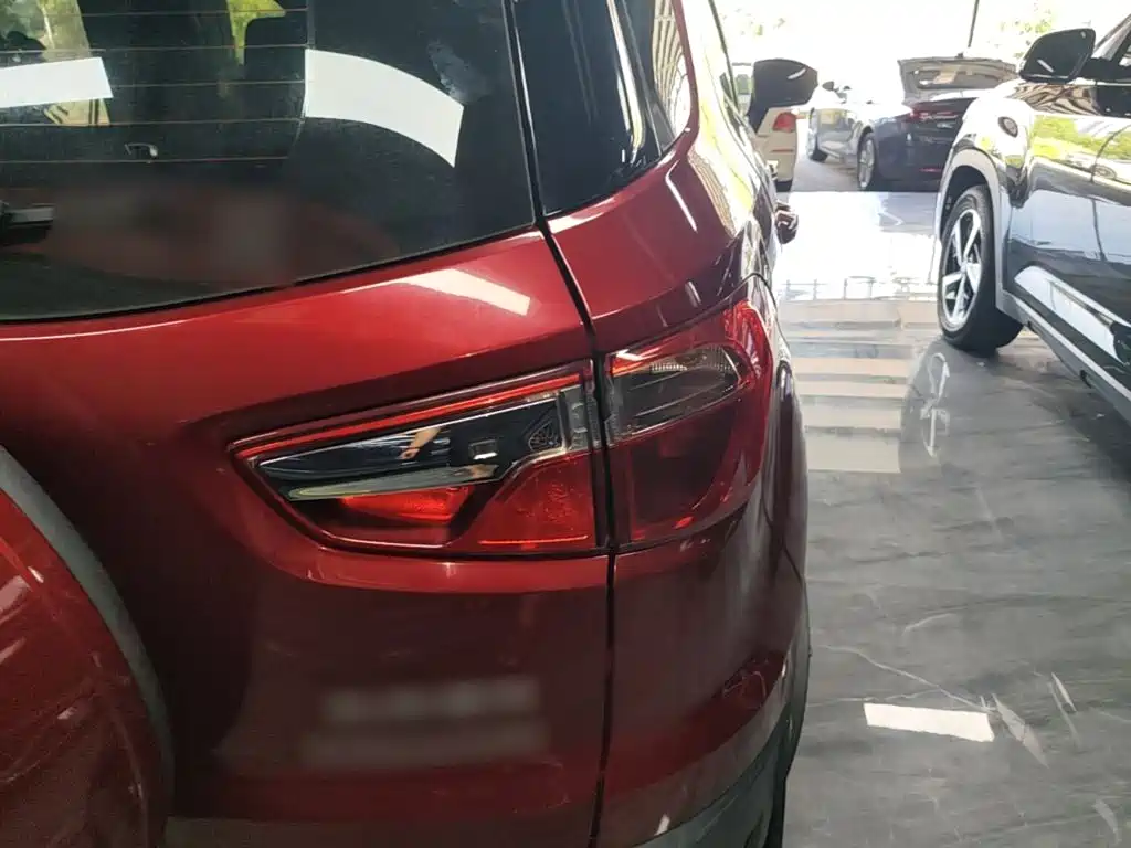 Ford Ecosport — миниатюра 8