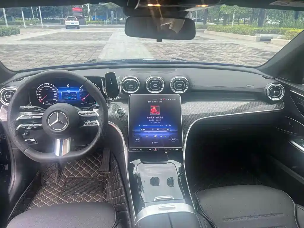 Mercedes-Benz C-Class — миниатюра 4