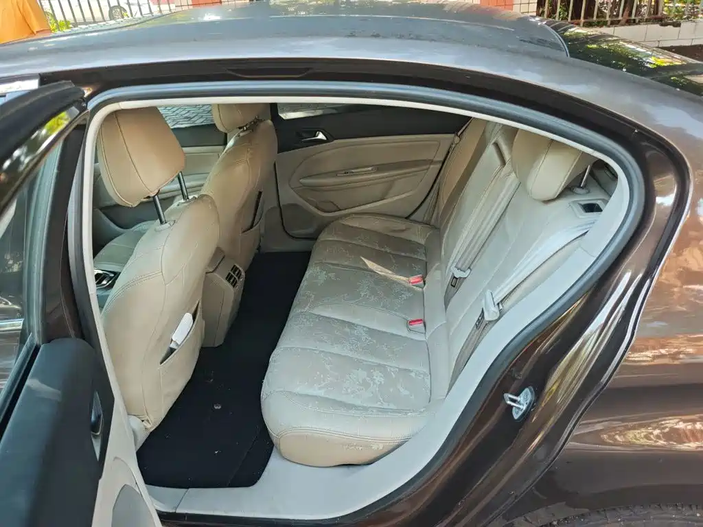 Peugeot 408 — миниатюра 18