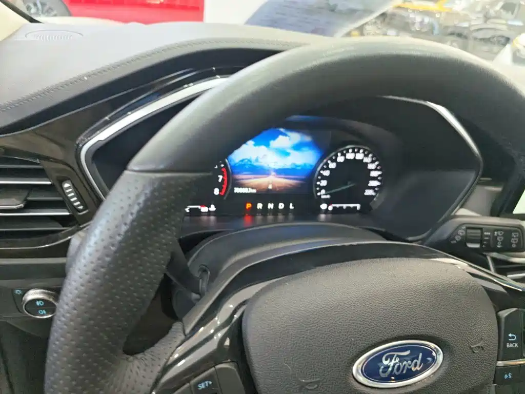 Ford Escape — миниатюра 5