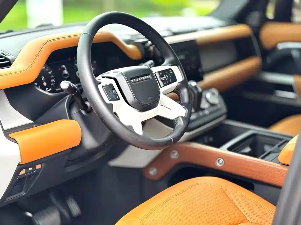 Land Rover Defender — миниатюра 3
