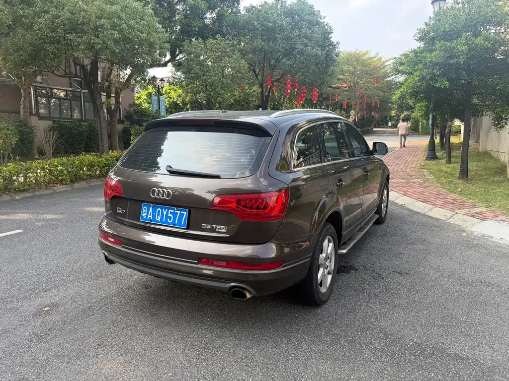 Audi Q7 — миниатюра 4