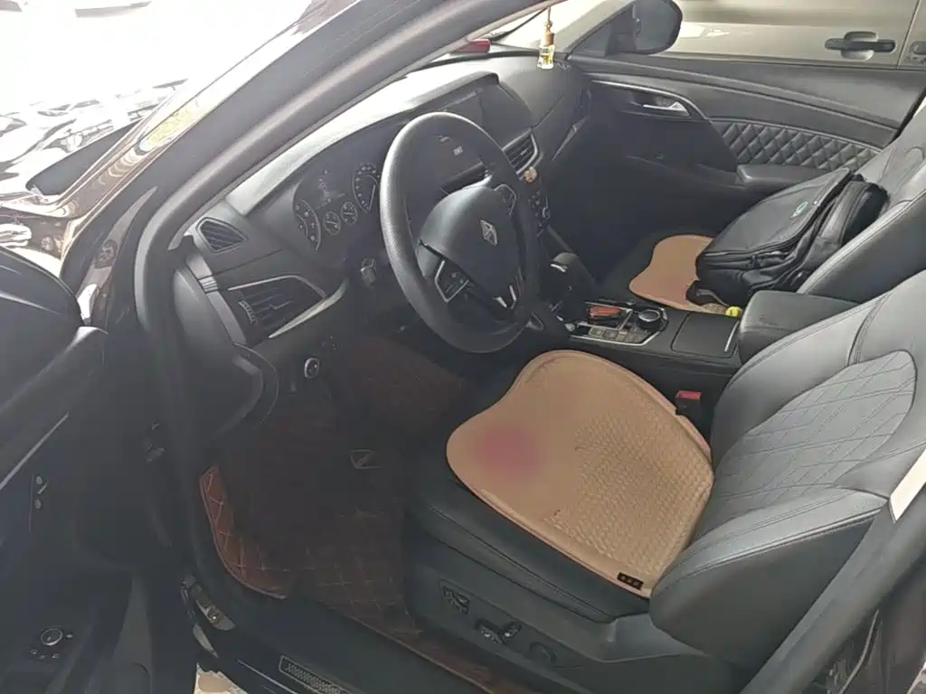 Borgward BX7 — миниатюра 16