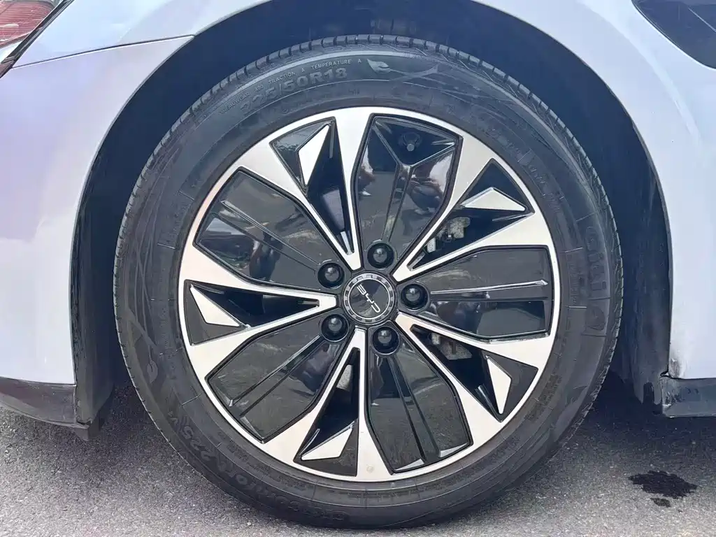 BYD Seal — миниатюра 12