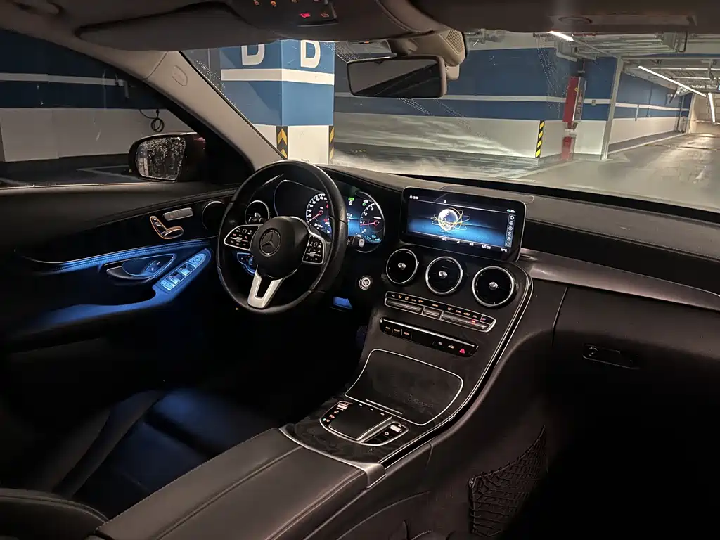 Mercedes-Benz C-Class — миниатюра 13