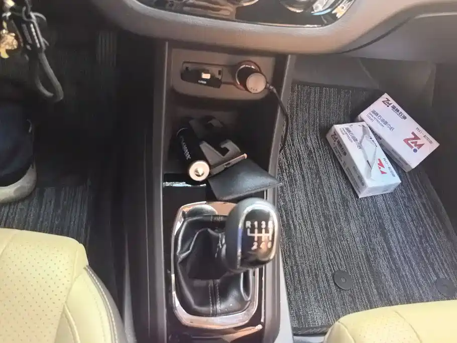 Baojun 310W — миниатюра 16