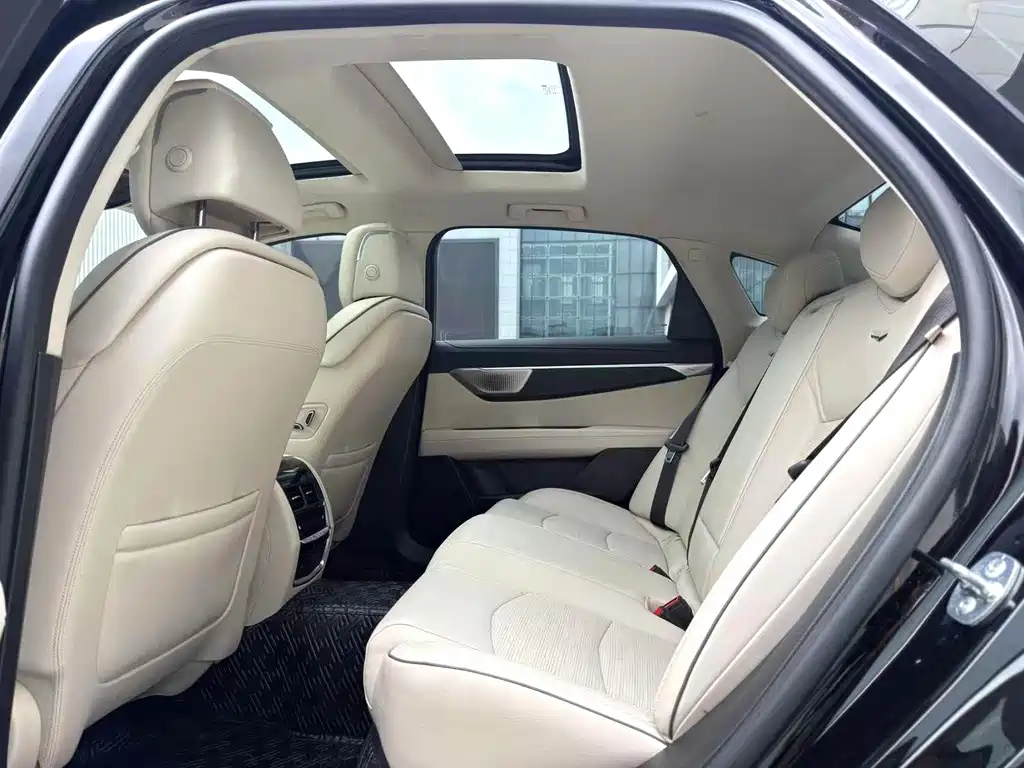 Cadillac CT6 — миниатюра 4