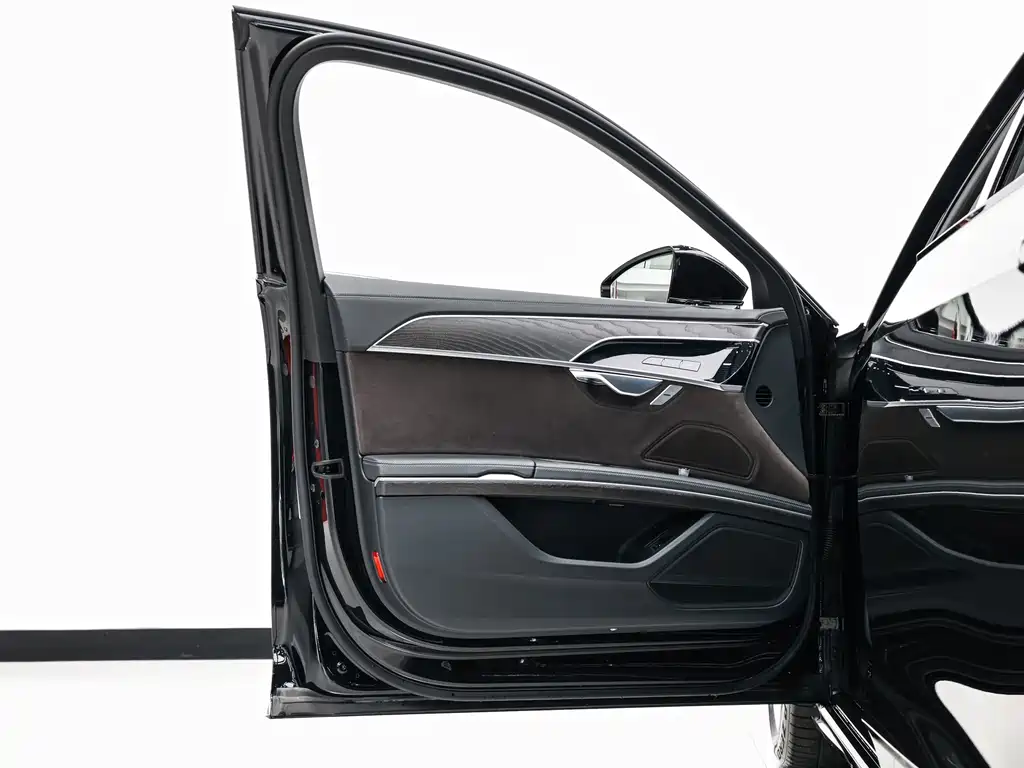 Audi A8 — миниатюра 15