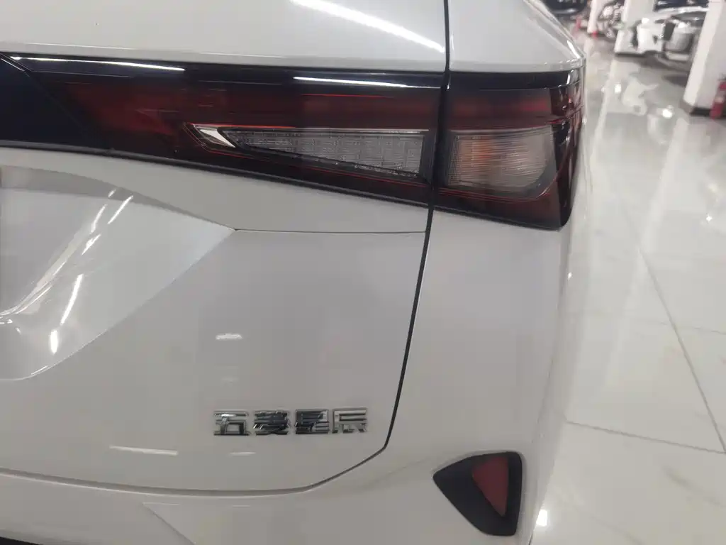Wuling Xingchen — миниатюра 18