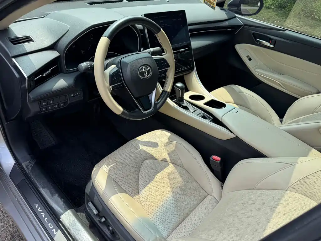Toyota Avalon — миниатюра 5