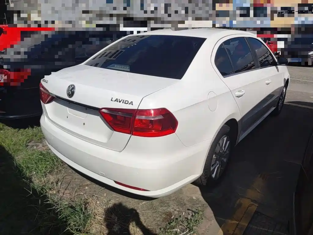 Volkswagen Lavida — миниатюра 7