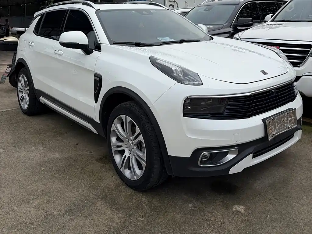 Lynk & Co 01 — миниатюра 3