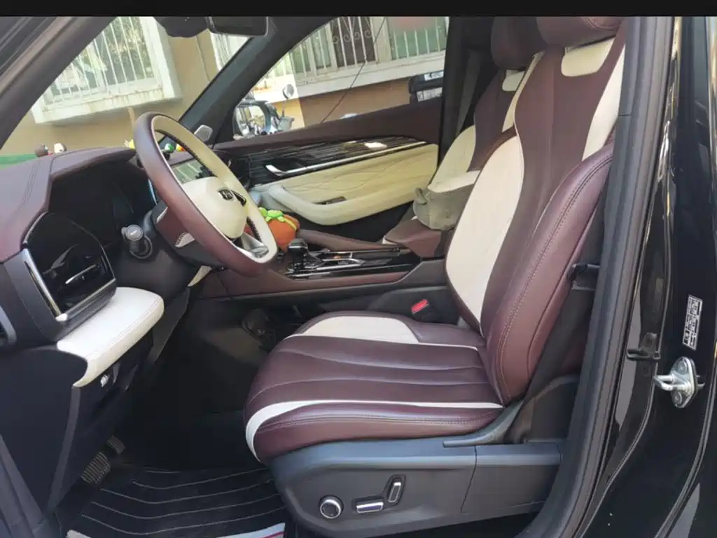 Geely Xingyue L — миниатюра 14