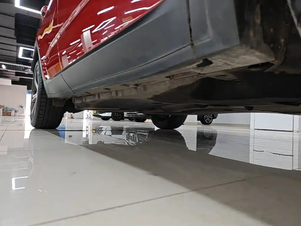 Jaguar E-PACE — миниатюра 21
