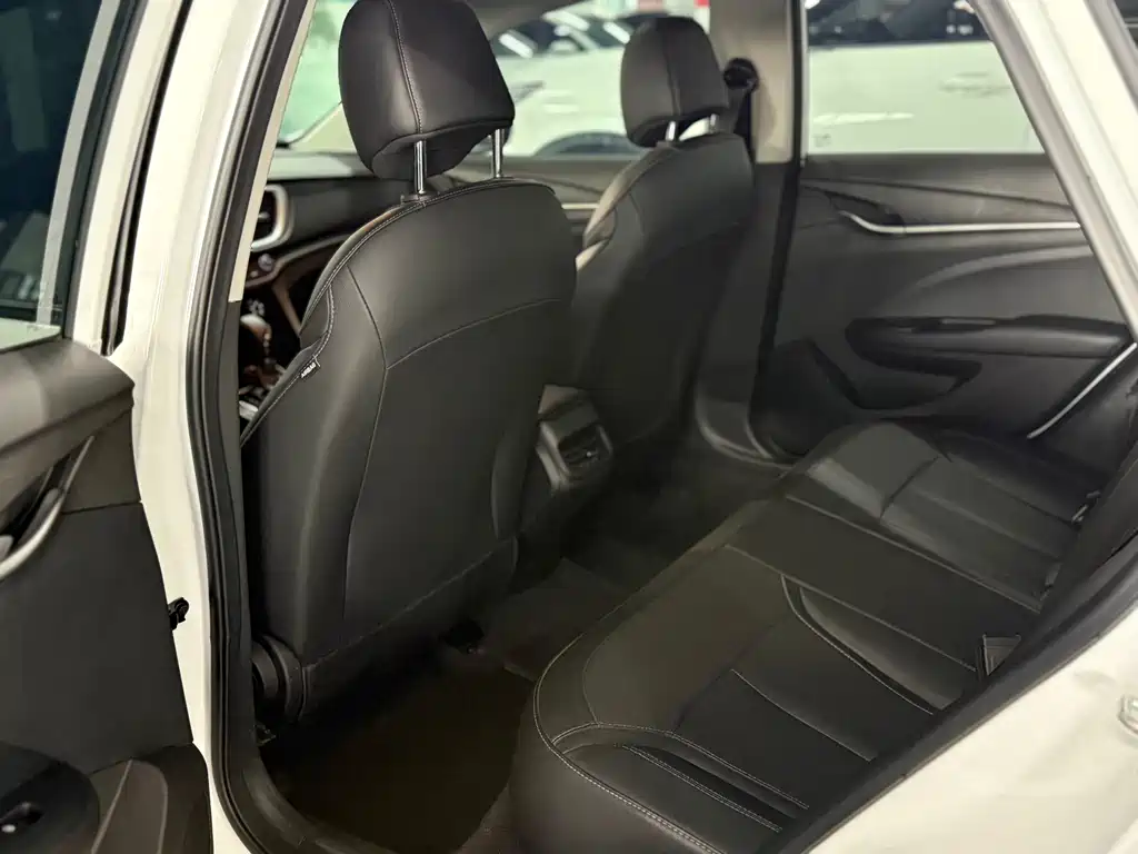 Buick Excelle — миниатюра 5