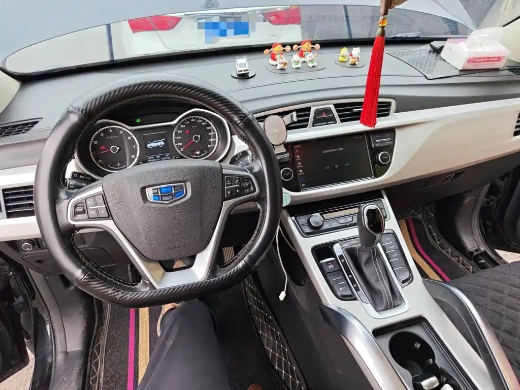 Geely Boyue — миниатюра 10